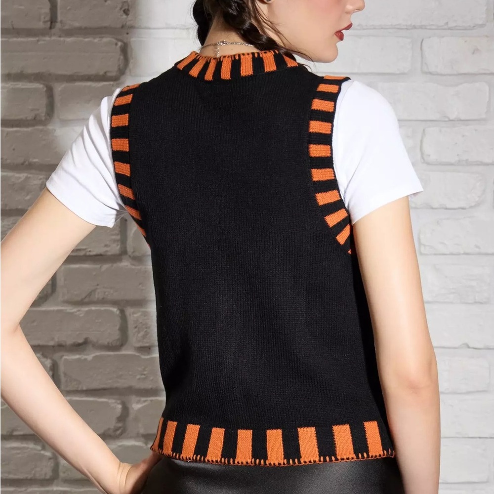 Disney Mickey Mouse & Minnie Mouse Pumpkin Sweater‎ Vest Halloween - Picture 3 of 4